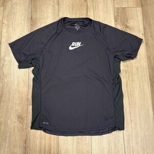 NIKE FIT DRI RUN Size XL Mens Gray Crew Neck Short Sleeve Athletic T-Shirt